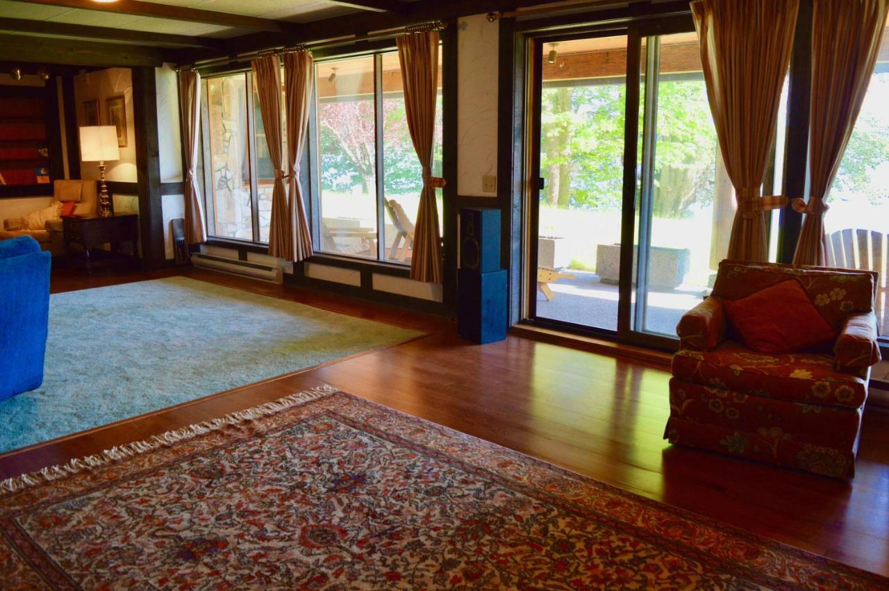 Oceanfront Suite Gibsons Εξωτερικό φωτογραφία